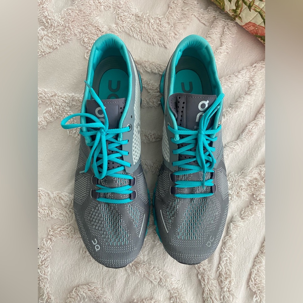 On Running Women's Athletic Shoes in Gray and Teal, On Cloud OC tennis shoes